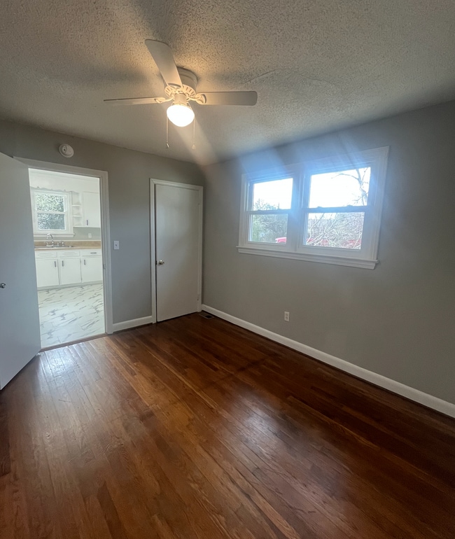 Building Photo - 310 Hammett Bridge Rd