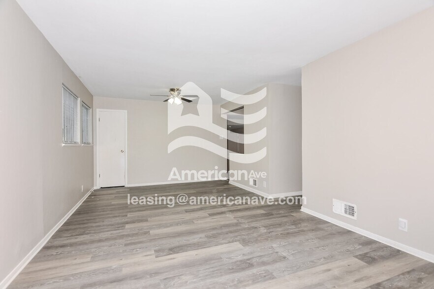 Building Photo - 200 Dundee Cir