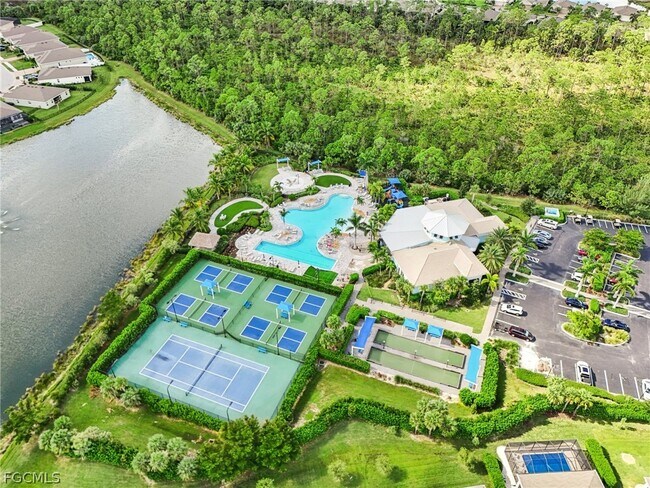 Building Photo - 3421 Cancun Ct