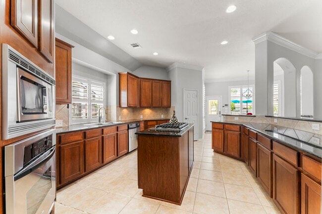 Building Photo - 6515 Pine Arrow Ct