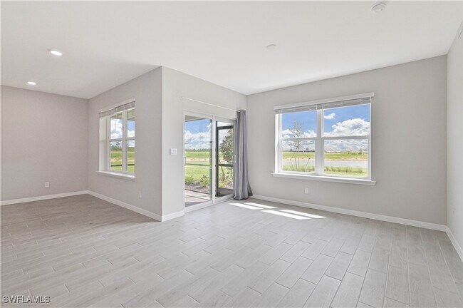 Building Photo - 44633 Palm Frond Dr