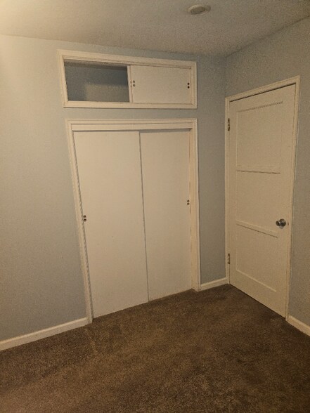 Building Photo - 10110 Ramona Dr