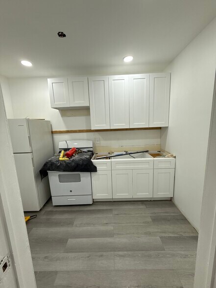 Building Photo - 3406 30th Ave