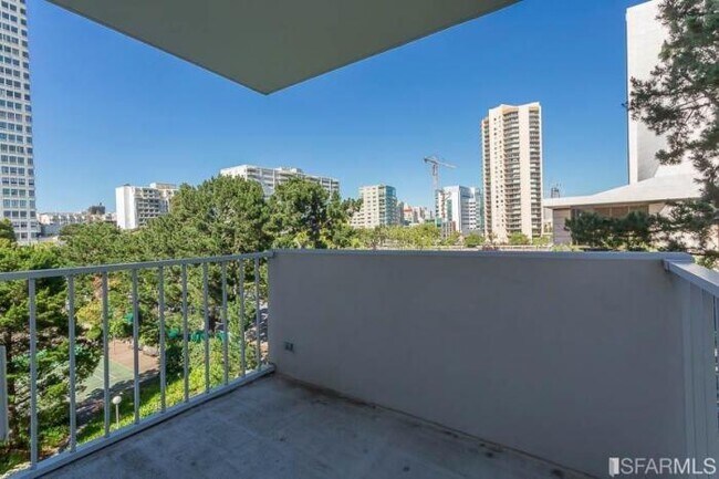 Building Photo - 1 bedroom in San Francisco CA 94109