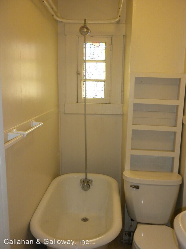 Building Photo - 4 br, 2 bath House - 1407 Bass Ave.