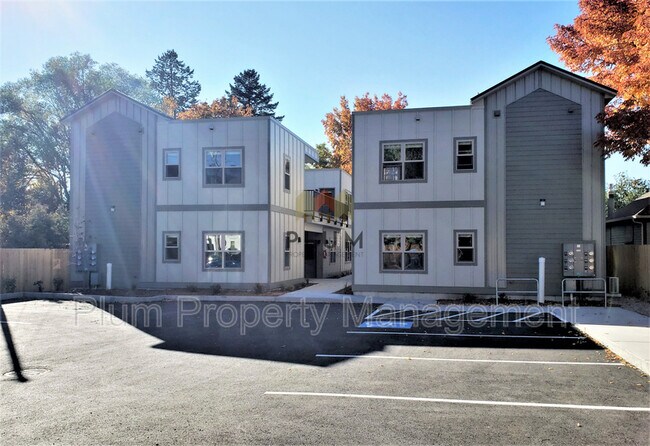 Primary Photo - 808 Prince St