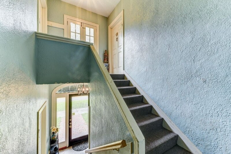 Building Photo - 2786 Riverside Ave