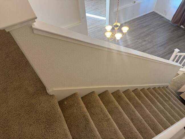 Building Photo - 2519 Withrow Ln