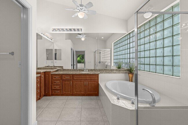 Building Photo - 7728 Edinburough Ln