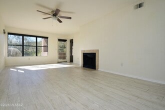 Building Photo - 5855 N Kolb Rd