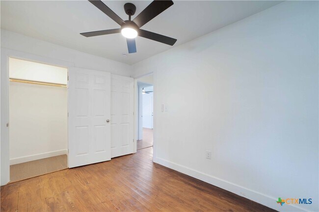 Building Photo - 414 Orange Ave
