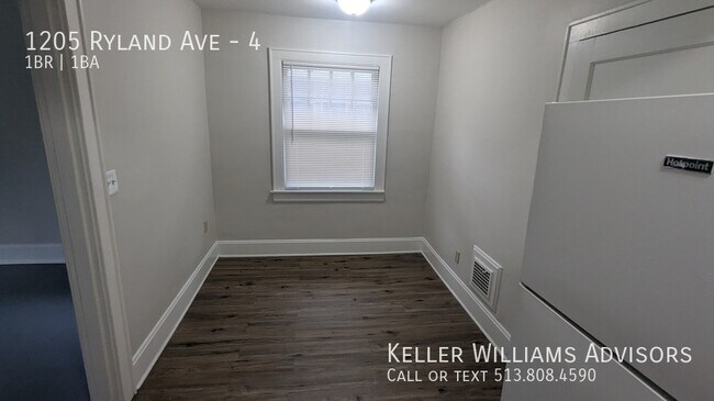 Building Photo - 1205 Ryland Ave
