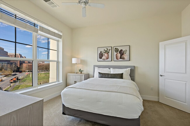 Building Photo - 1800 Diagonal Rd