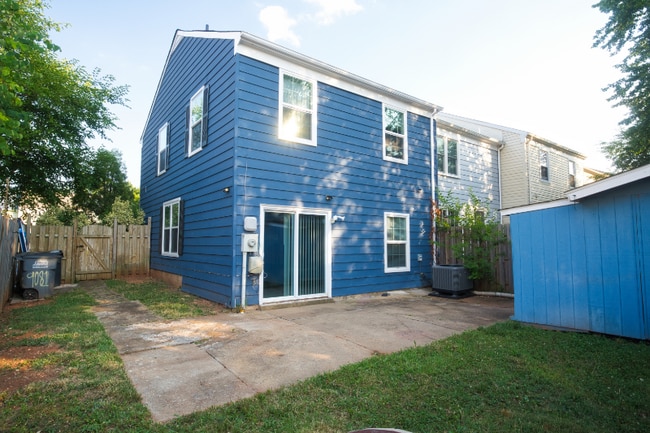 Building Photo - 9081 Bonham Cir