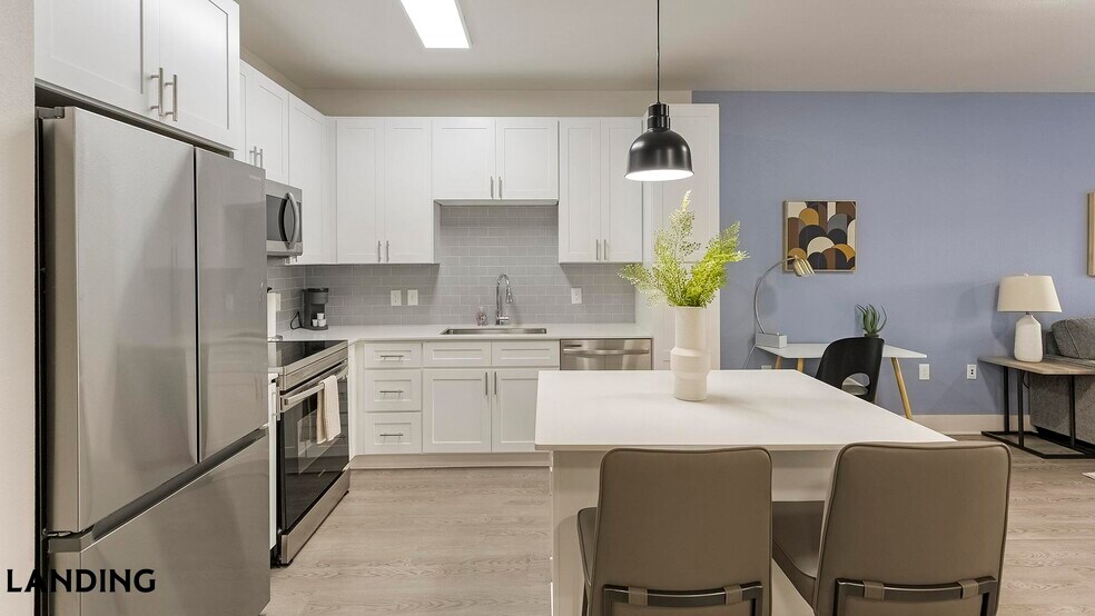 Building Photo - 15777 Quorum Dr