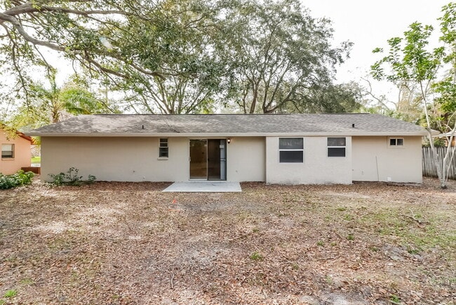 Building Photo - 4102 N Bay Hills Blvd