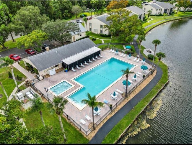 Building Photo - 3166 Lake Pine Way S