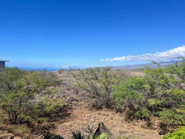 Building Photo - Furnished 3Bed/2Bath Turnkey with Scenic Views and Included Amenities.