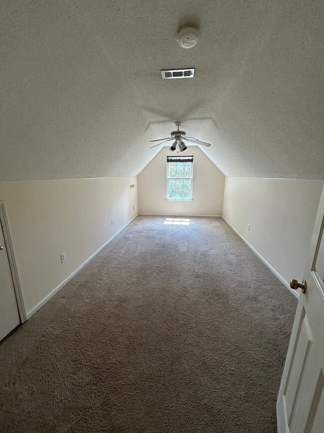 Building Photo - Simpsonville, SC 3BD/2.5BA Plus Bonus, 170...