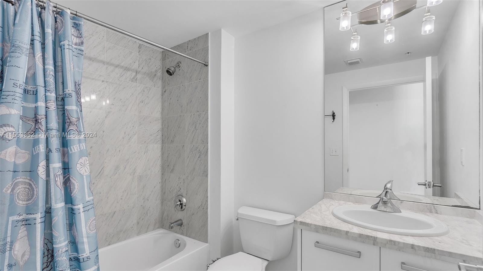 Building Photo - 253 NE 2nd St