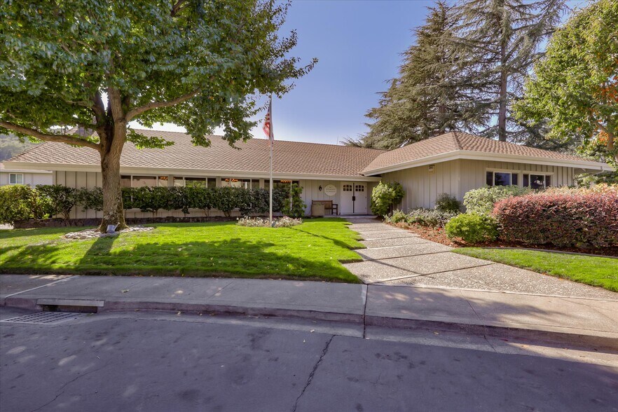 Building Photo - 66 Miramonte Dr