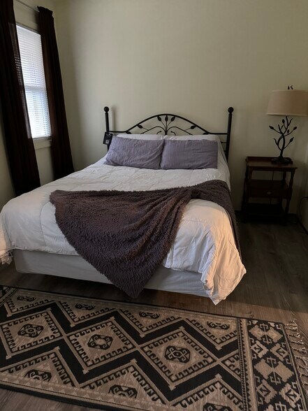 Building Photo - 1429 South Ave