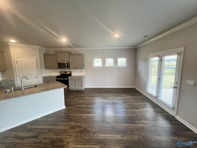 Building Photo - 142 Tango Dr