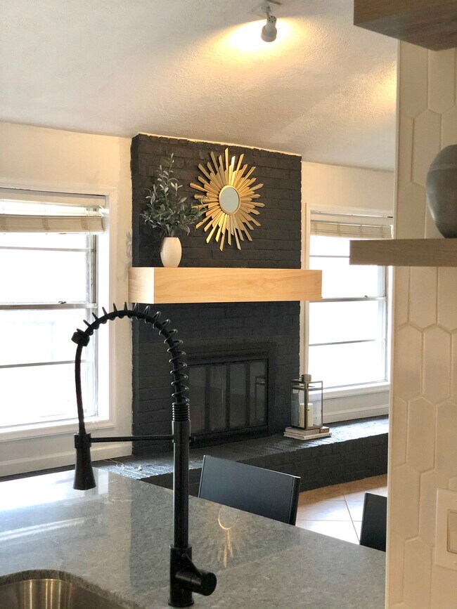 Building Photo - 11511 Kirkvalley Dr