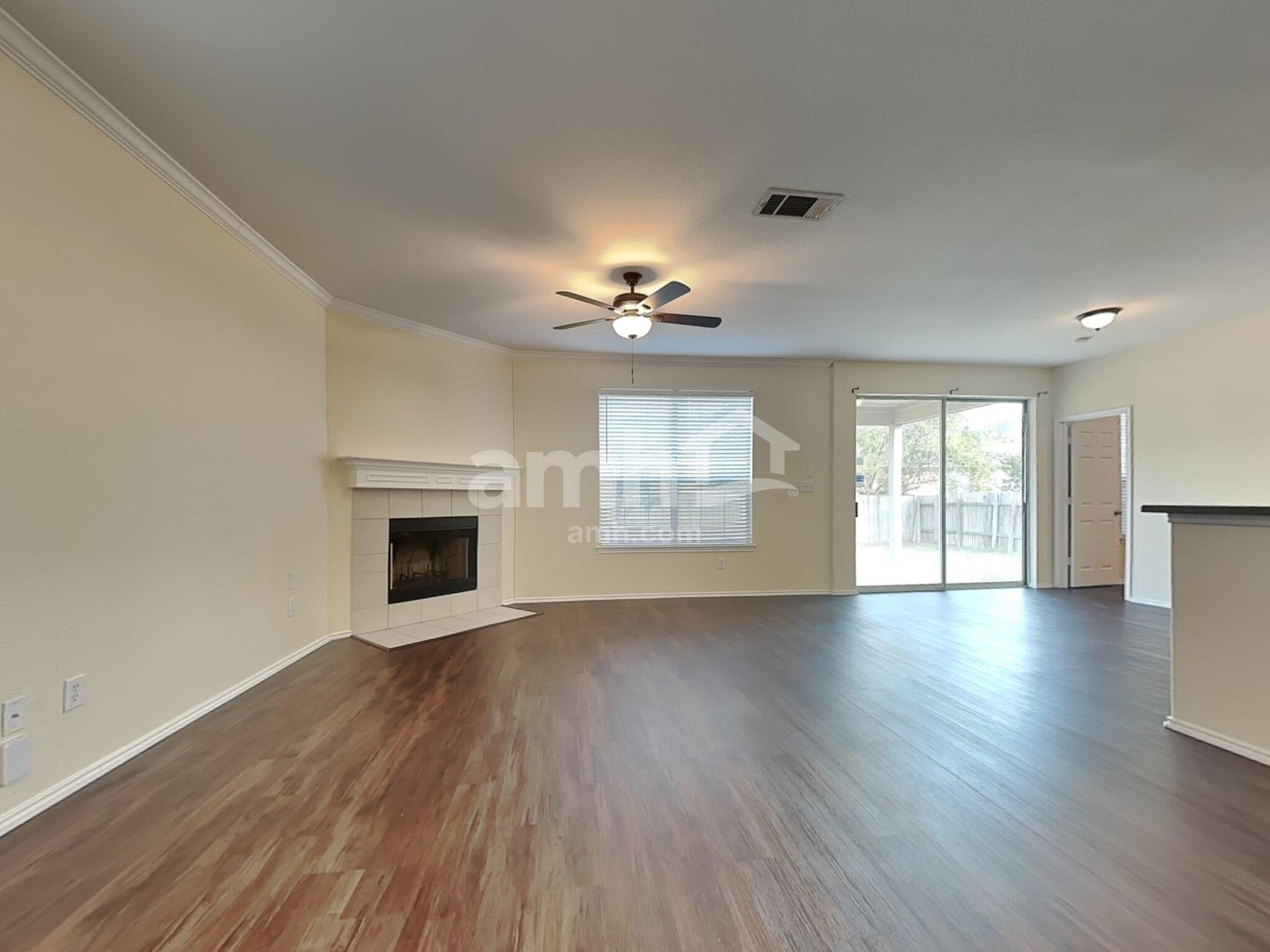 Building Photo - 221 Covent Dr