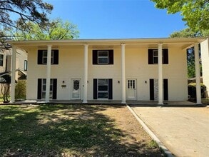 Building Photo - 721 Lexington Dr