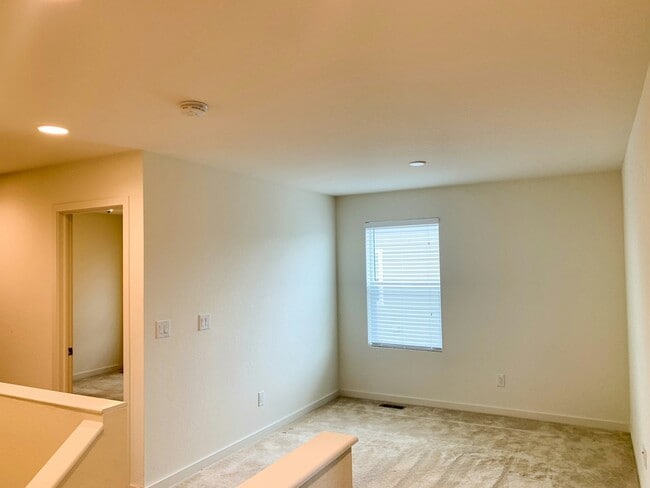 Building Photo - 10071 Nadine Ln
