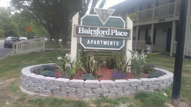 Bairsford Place Apartments - 5685 Chatford Dr