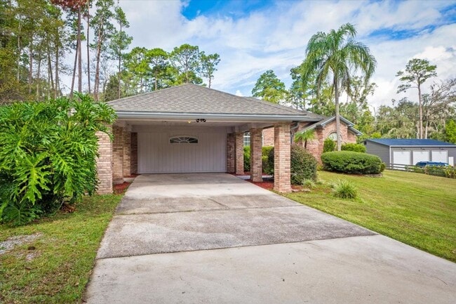Building Photo - Beautiful 4BR Home with Fireplace, Screene...