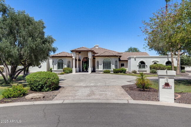 Primary Photo - 8303 N 61st Pl