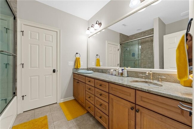 Building Photo - 22 Buford Village Walk