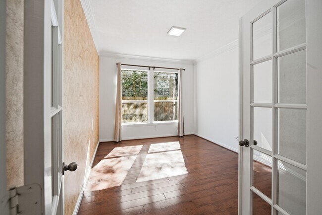 Building Photo - 51 N Scribewood Cir