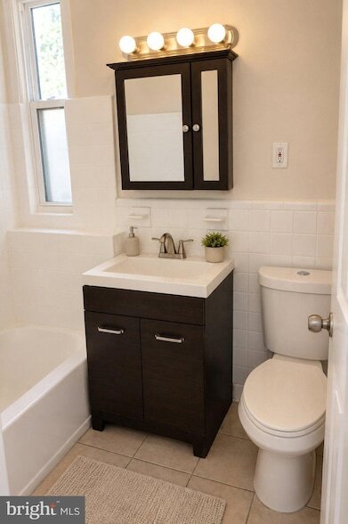 Building Photo - 63 Galveston Pl SW