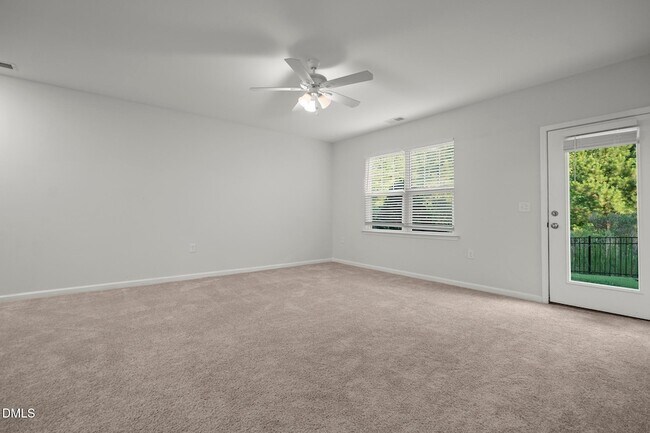 Building Photo - 229 Daisy Grove Ln