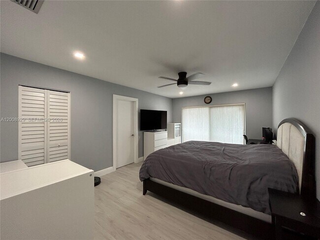 Building Photo - 11121 SW 110th Rd