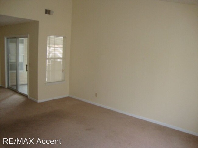 Building Photo - 3 br, 2 bath House - 930 Piercefield