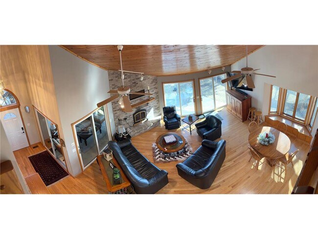 Building Photo - 12617 Old N Shore Dr