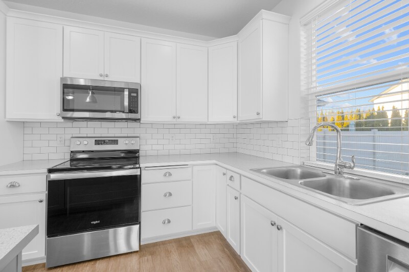 Building Photo - 3041 W Pascal Dr