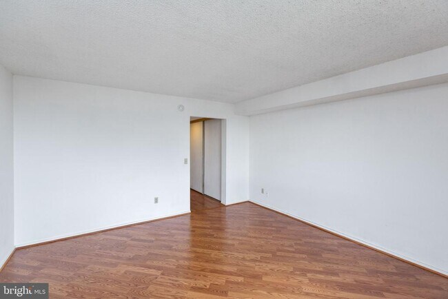 Building Photo - 6101 Edsall Rd