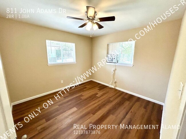 Building Photo - **MOVE-IN SPECIAL** AVAILABLE NOW! 2 Bedro...