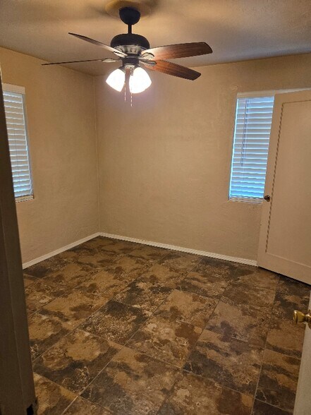 Building Photo - 2619 E 21st St