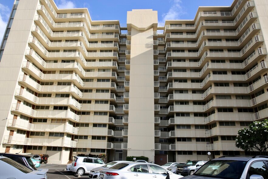 Building Photo - 1702 Kewalo St