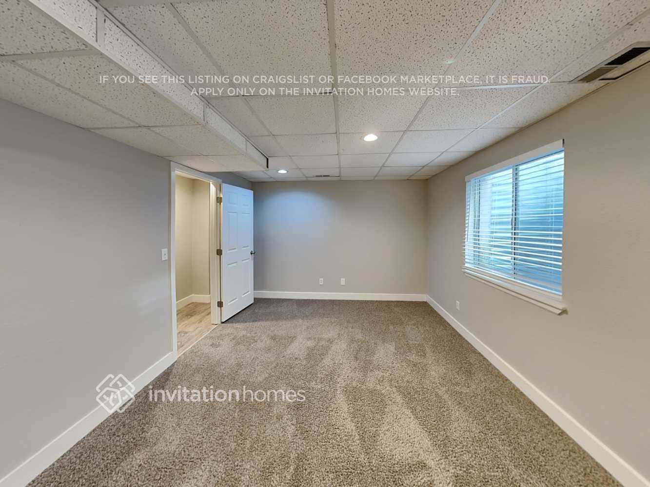 Building Photo - 9925 Stonebriar Ln