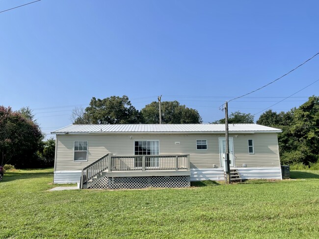 Building Photo - 140 Co Rd 230