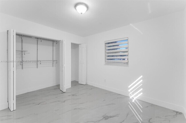 Building Photo - 30104 SW 152nd Ct