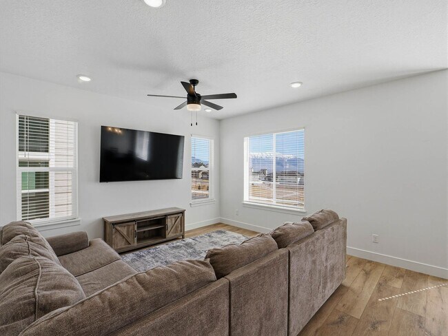 Building Photo - RES_VANDERWATT_866